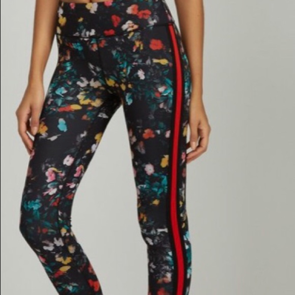 NOLI HIGH WAISTED LEGGINGS Perfect condition🌸